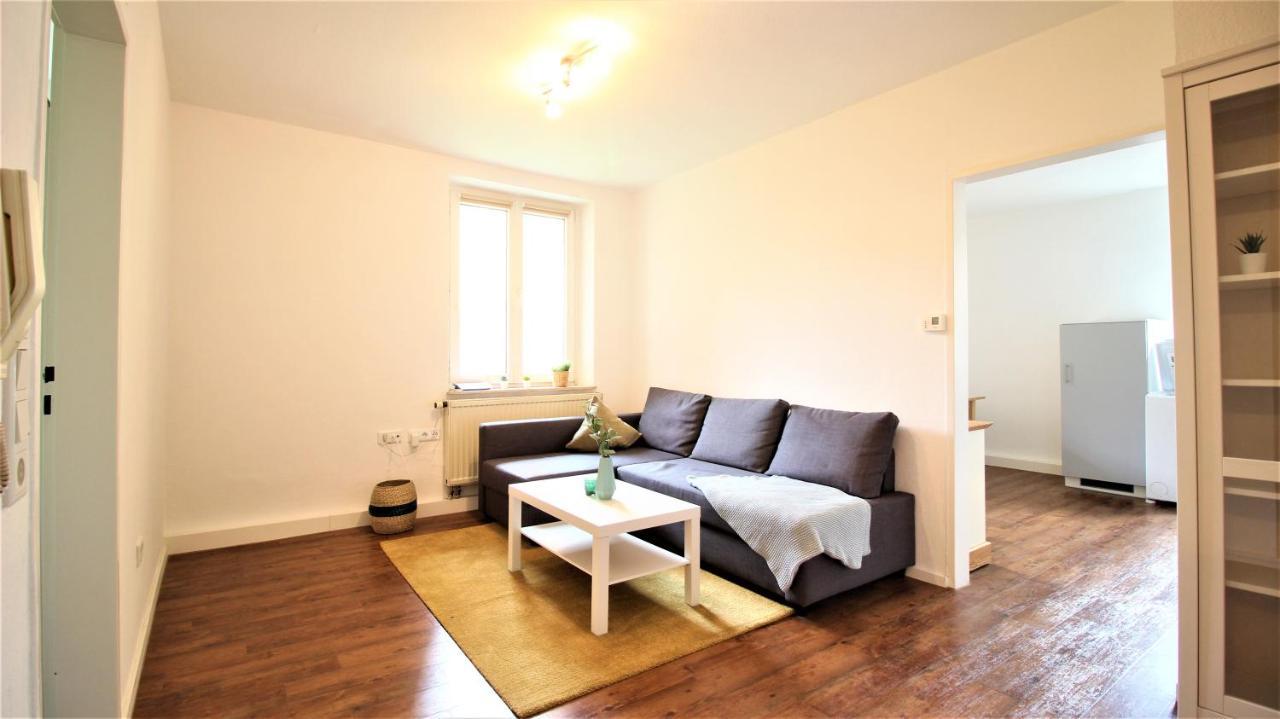 Zentral Wohnen - Inkl. Privatem Stellplatz Apartment Wurzburg Ngoại thất bức ảnh