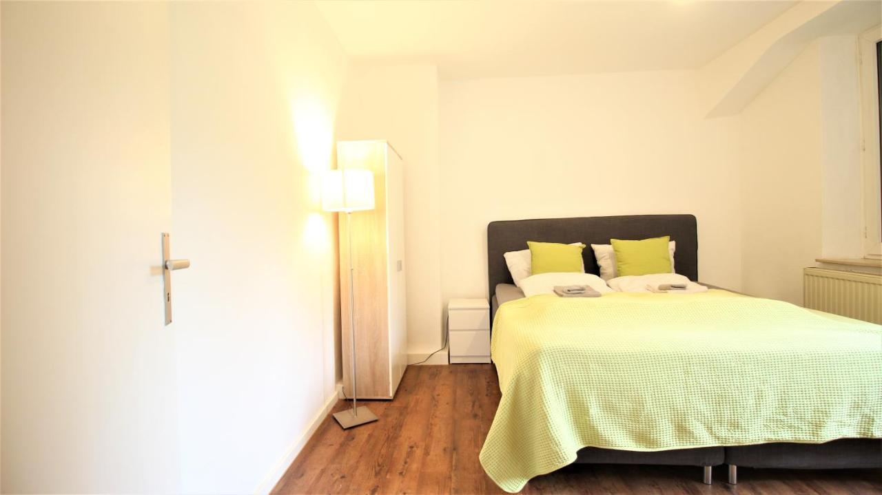 Zentral Wohnen - Inkl. Privatem Stellplatz Apartment Wurzburg Ngoại thất bức ảnh
