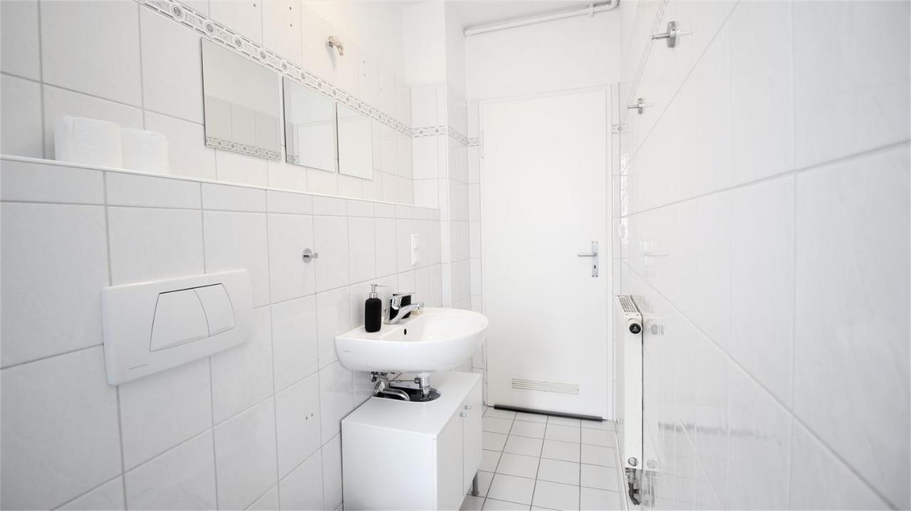 Zentral Wohnen - Inkl. Privatem Stellplatz Apartment Wurzburg Ngoại thất bức ảnh